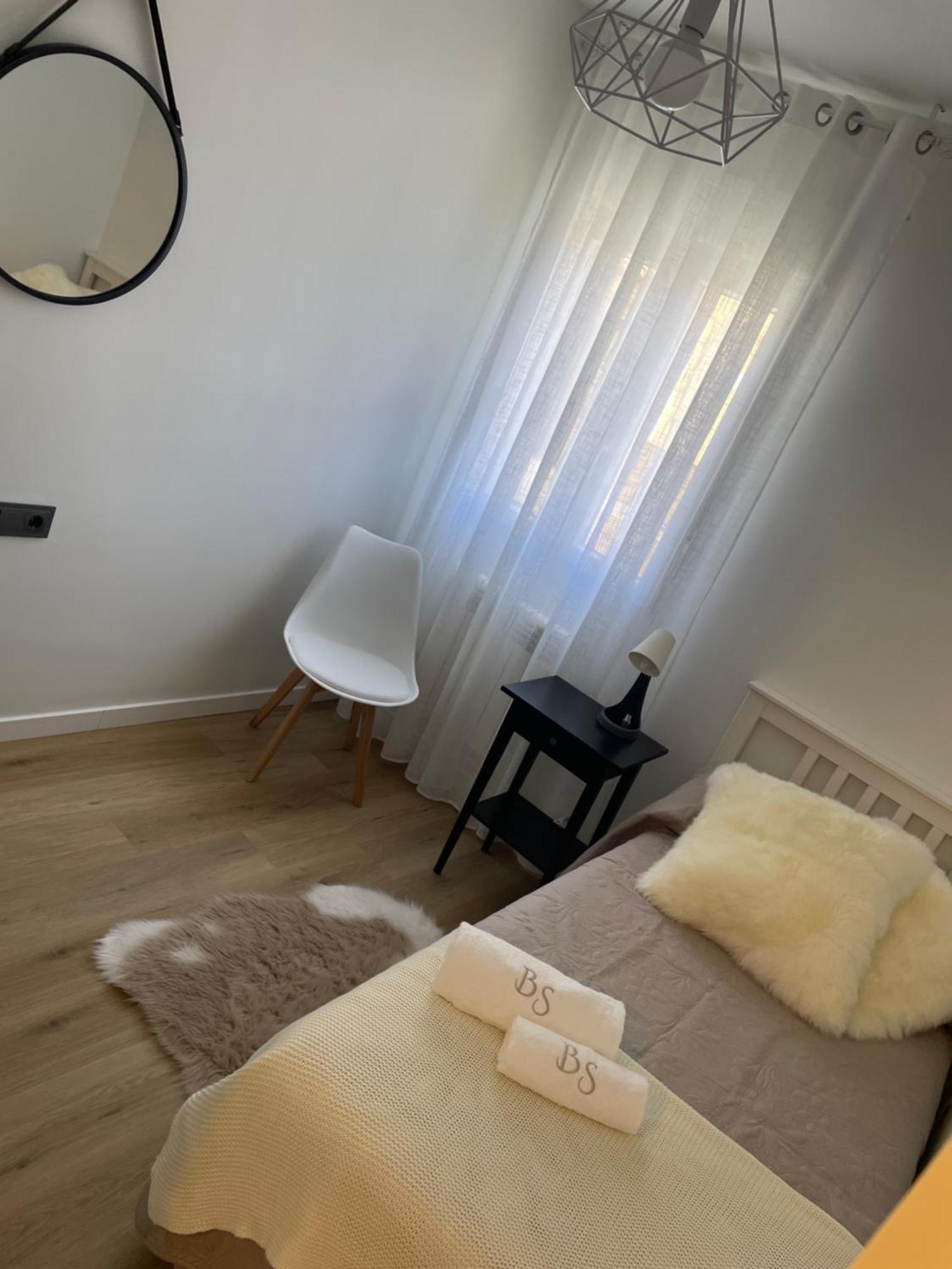 Bulevar Suite Nava de la Asuncion Exterior foto